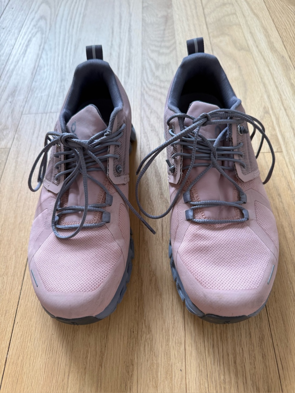 On Cloud Women’s Waterproof Sneakers Sz 8 Dusty Rose Gray Laces and Bottoms - Picture 2 of 4